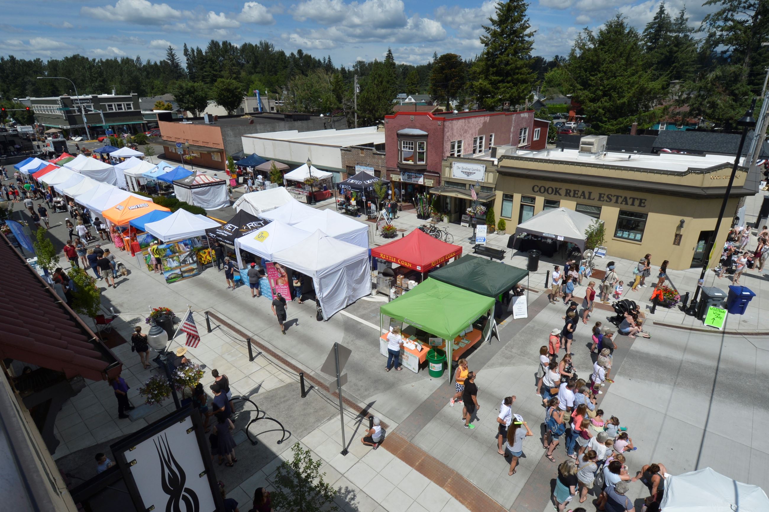 Overhead tents and crowd